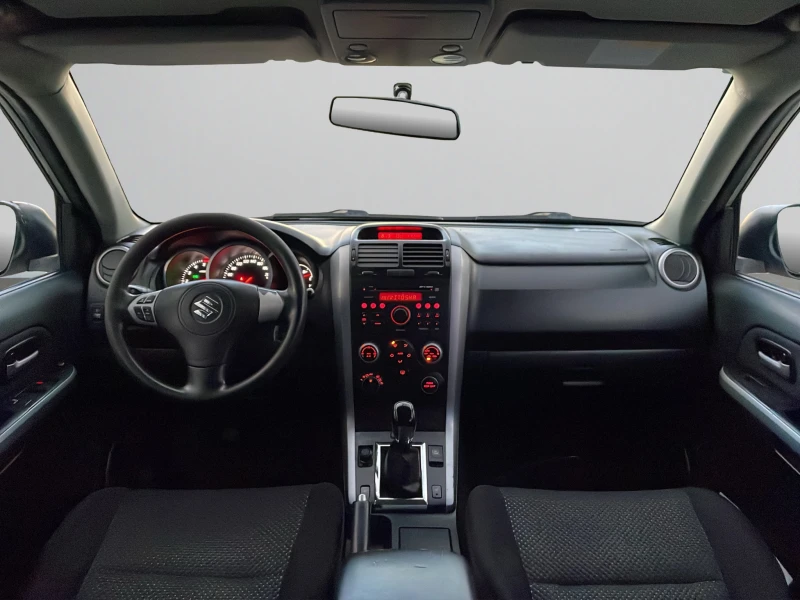 Suzuki Grand vitara 1.9D 129 hp 4X4, снимка 13 - Автомобили и джипове - 52495800