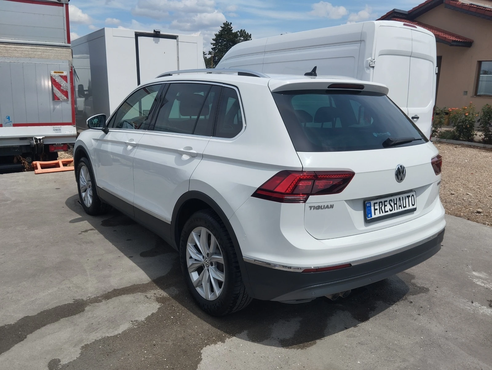 VW Tiguan 2.0tdi 4х4 Navi  - изображение 4