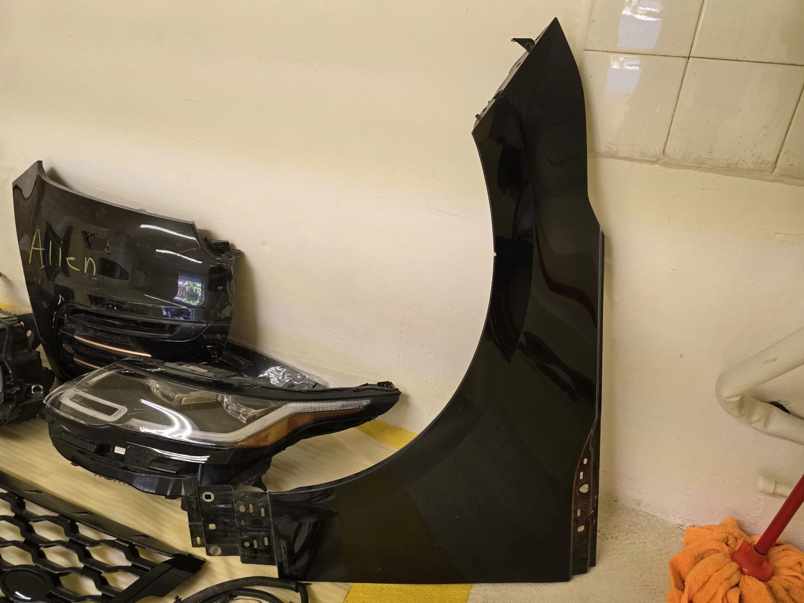 Land Rover Range Rover Velar  - изображение 8