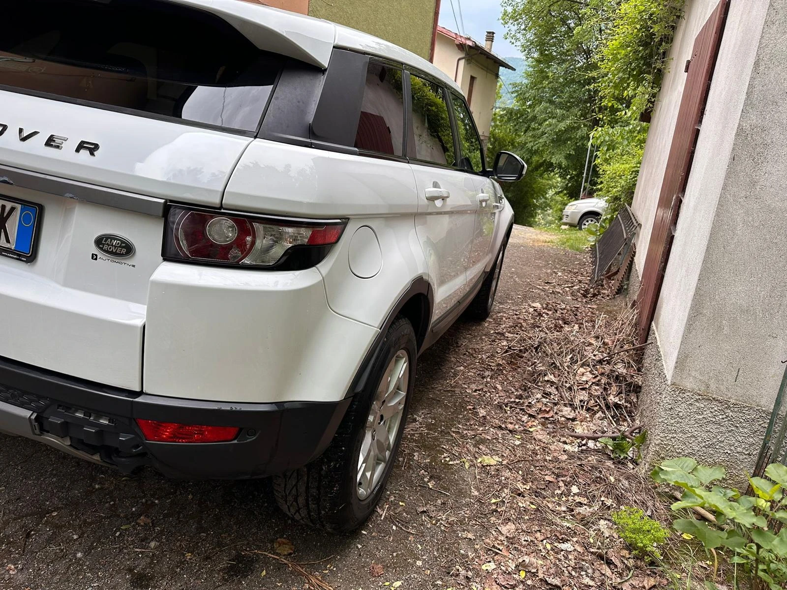 Land Rover Range Rover Evoque 2.2D AVTOMATIK  - изображение 3
