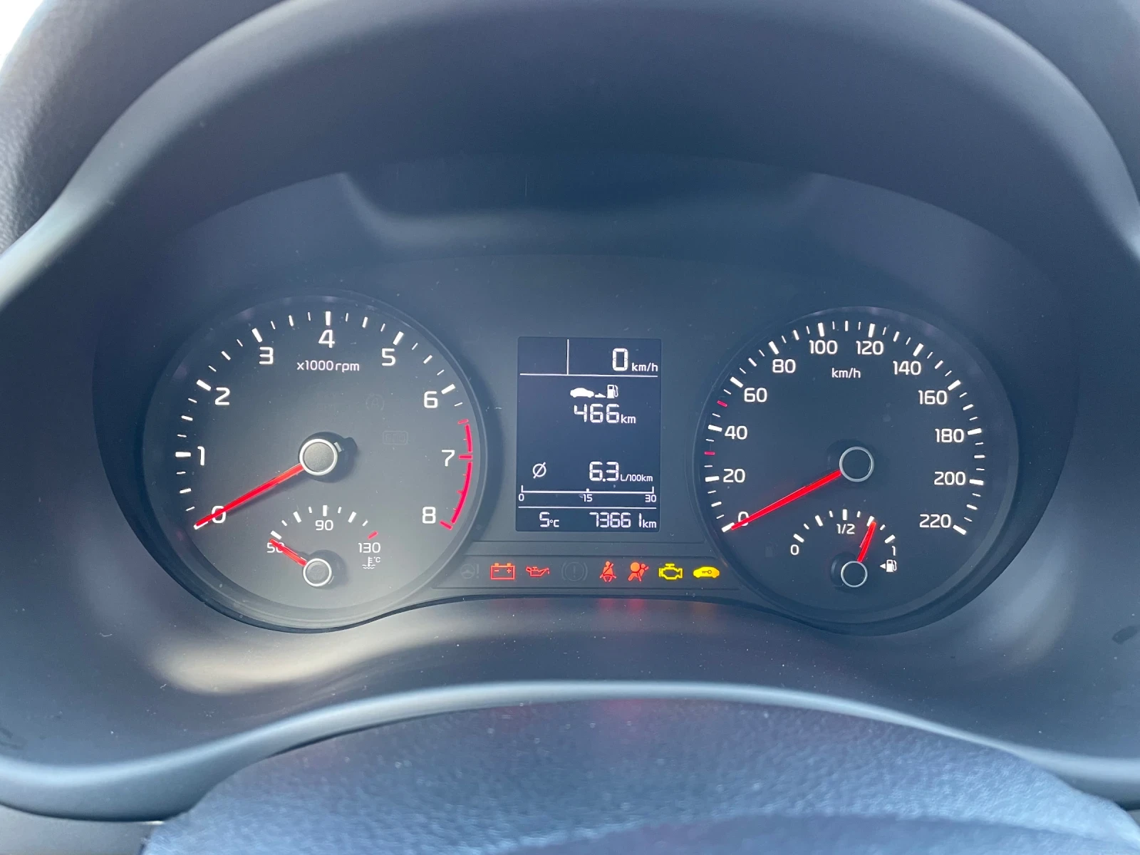 Kia Stonic 1.0 t-gdi - изображение 3