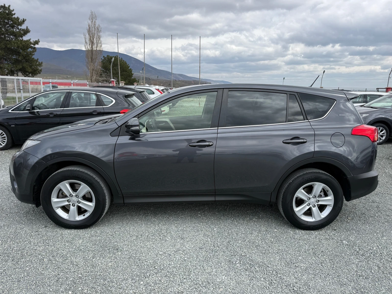 Toyota Rav4 (KATO НОВА), снимка 10 - Автомобили и джипове - 53653603