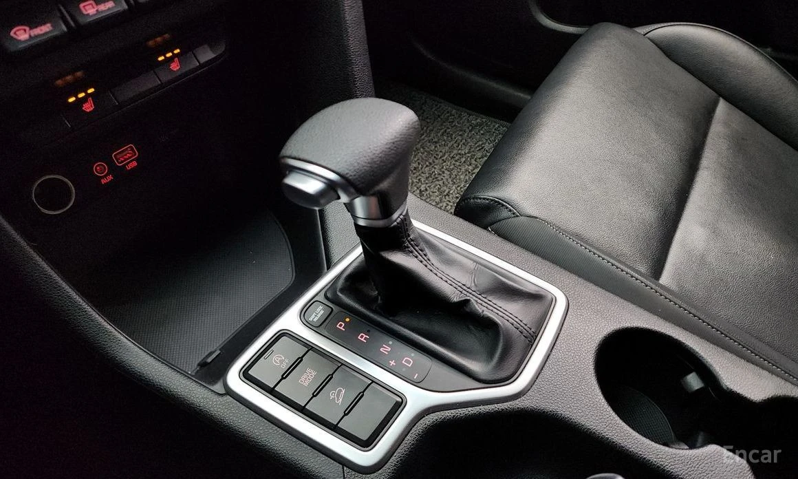 Kia Sportage, снимка 9 - Автомобили и джипове - 53865250