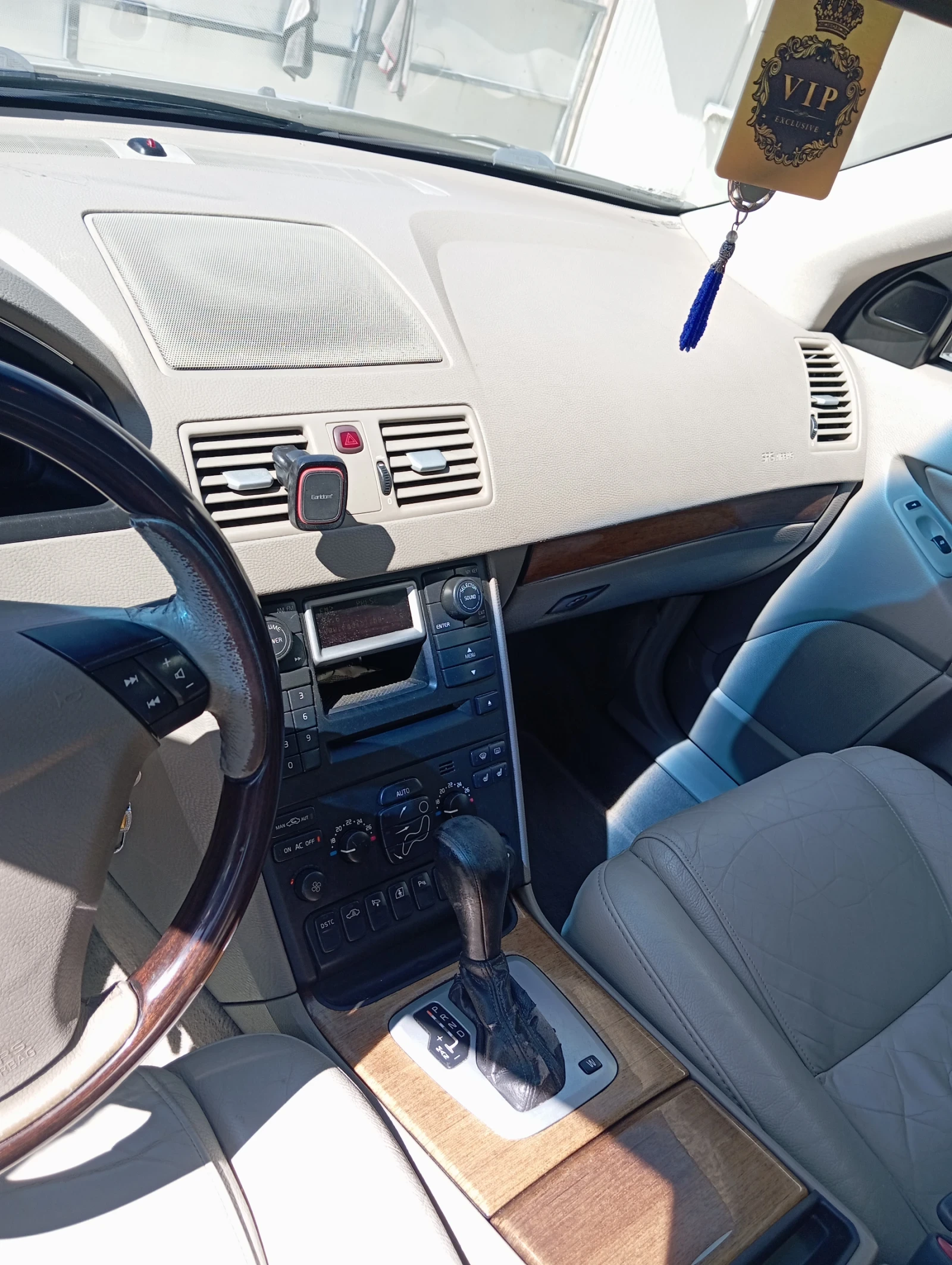 Volvo Xc90, снимка 8 - Автомобили и джипове - 54759520