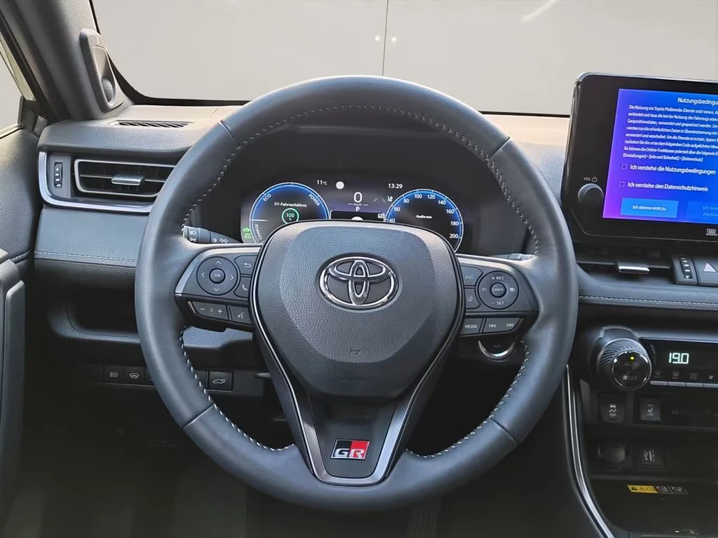 Toyota Rav4 PHEV/306HP/GR-SPORT/360/JBL/MEMO/HUD/CPLAY/400q, снимка 11 - Автомобили и джипове - 54870408
