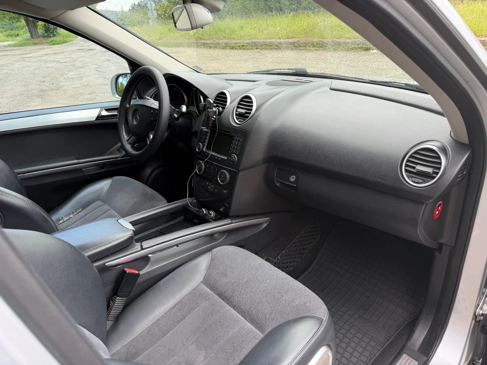 Mercedes-Benz ML 320 CDI 4 MATIC, снимка 8 - Автомобили и джипове - 54969494