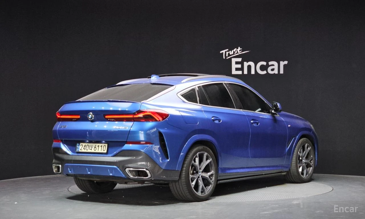 BMW X6 M* SPORT* LASER* ДИСТРОНИК* 360КАМЕРА* МАСАЖ* LANE, снимка 2 - Автомобили и джипове - 55003628
