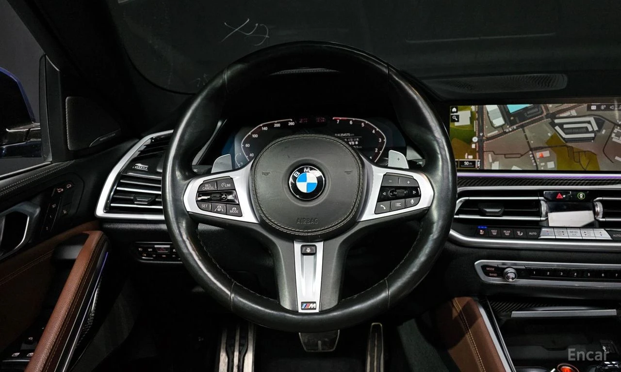 BMW X6 M* SPORT* LASER* ДИСТРОНИК* 360КАМЕРА* МАСАЖ* LANE, снимка 6 - Автомобили и джипове - 55003628