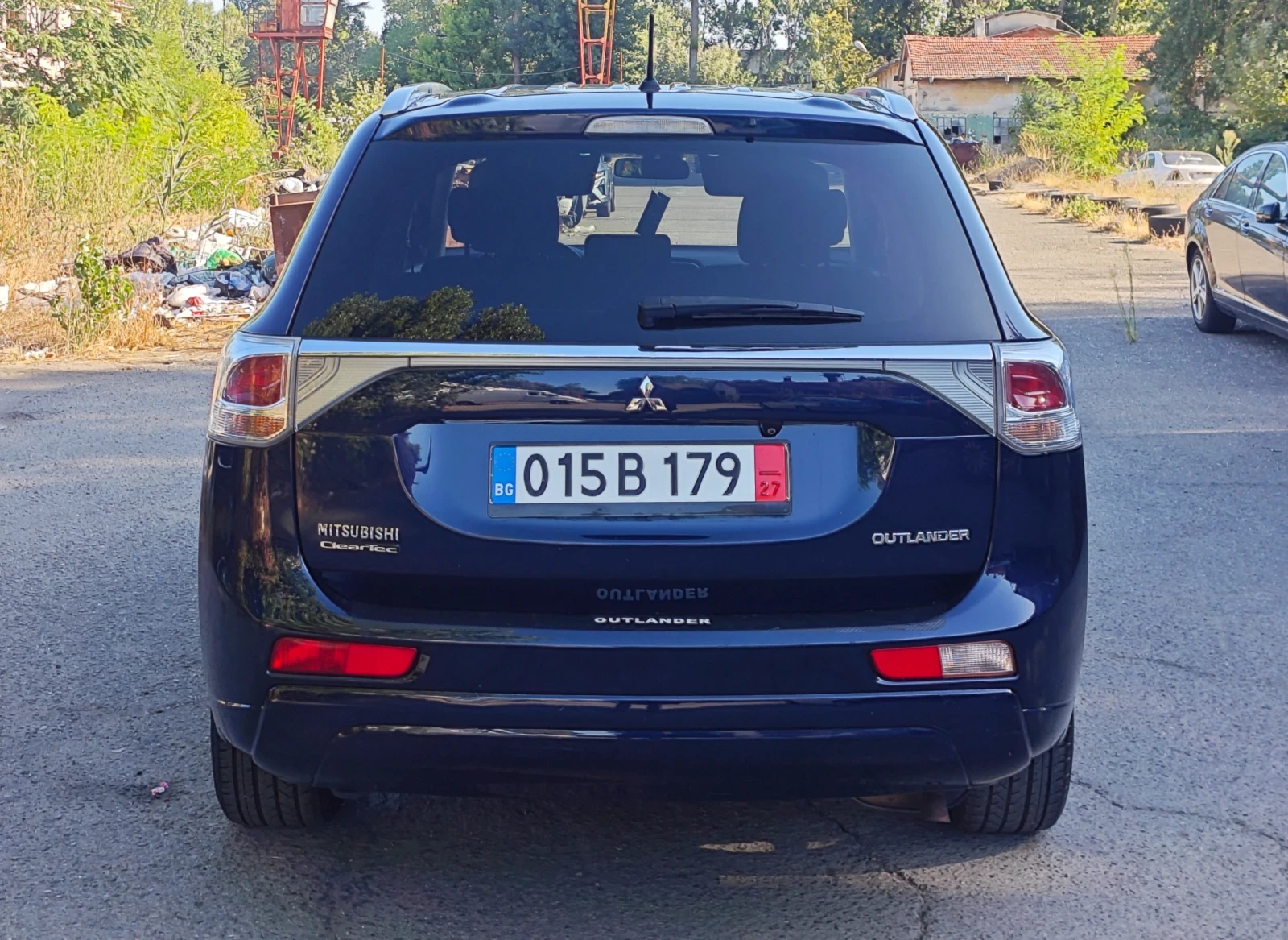 Mitsubishi Outlander 2.0-i, снимка 5 - Автомобили и джипове - 55892070