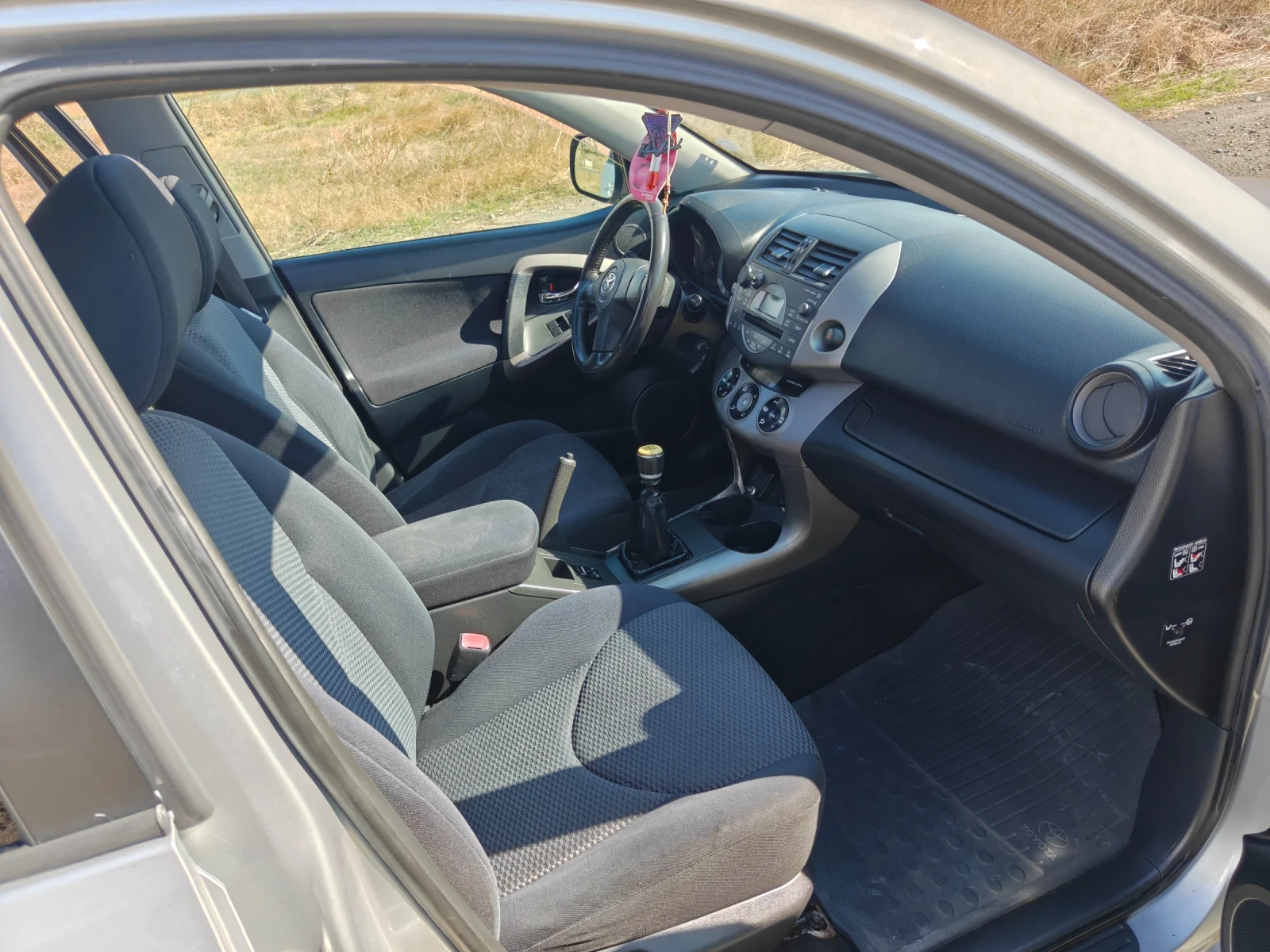 Toyota Rav4 D4D, снимка 12 - Автомобили и джипове - 56685379