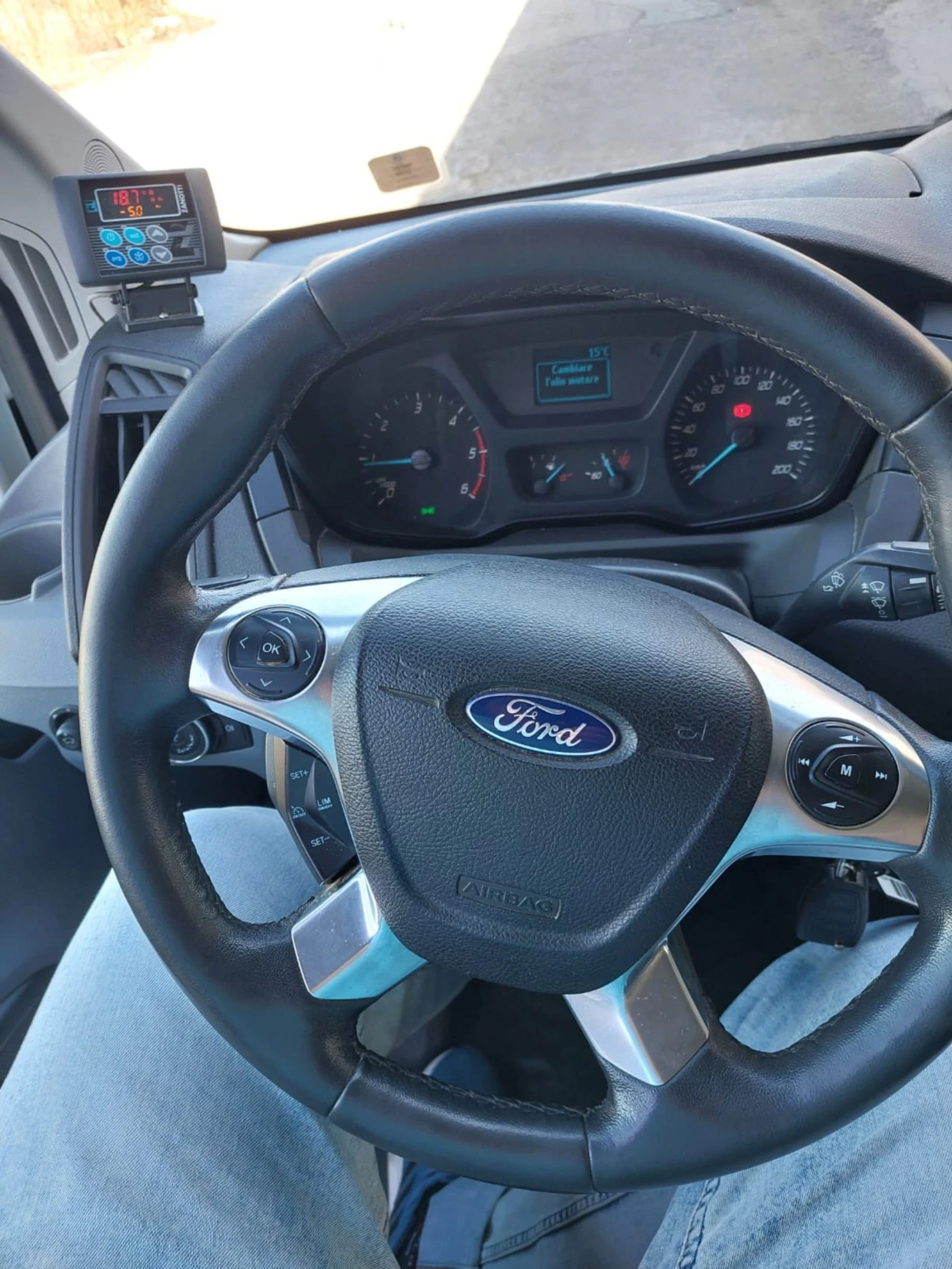 Ford Transit 2, 0 dizel - изображение 9