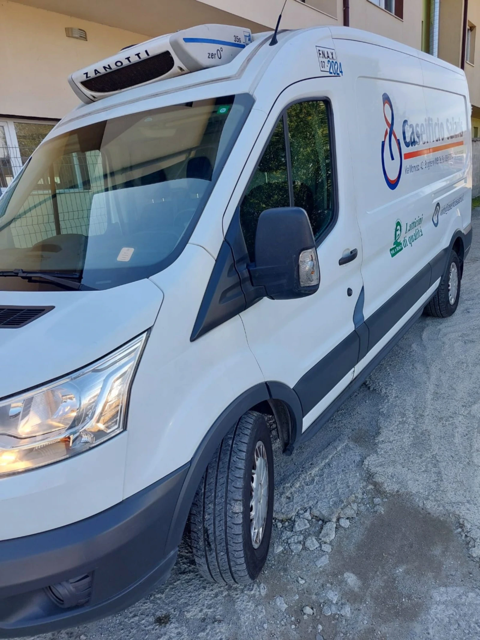 Ford Transit 2, 0 dizel - изображение 3