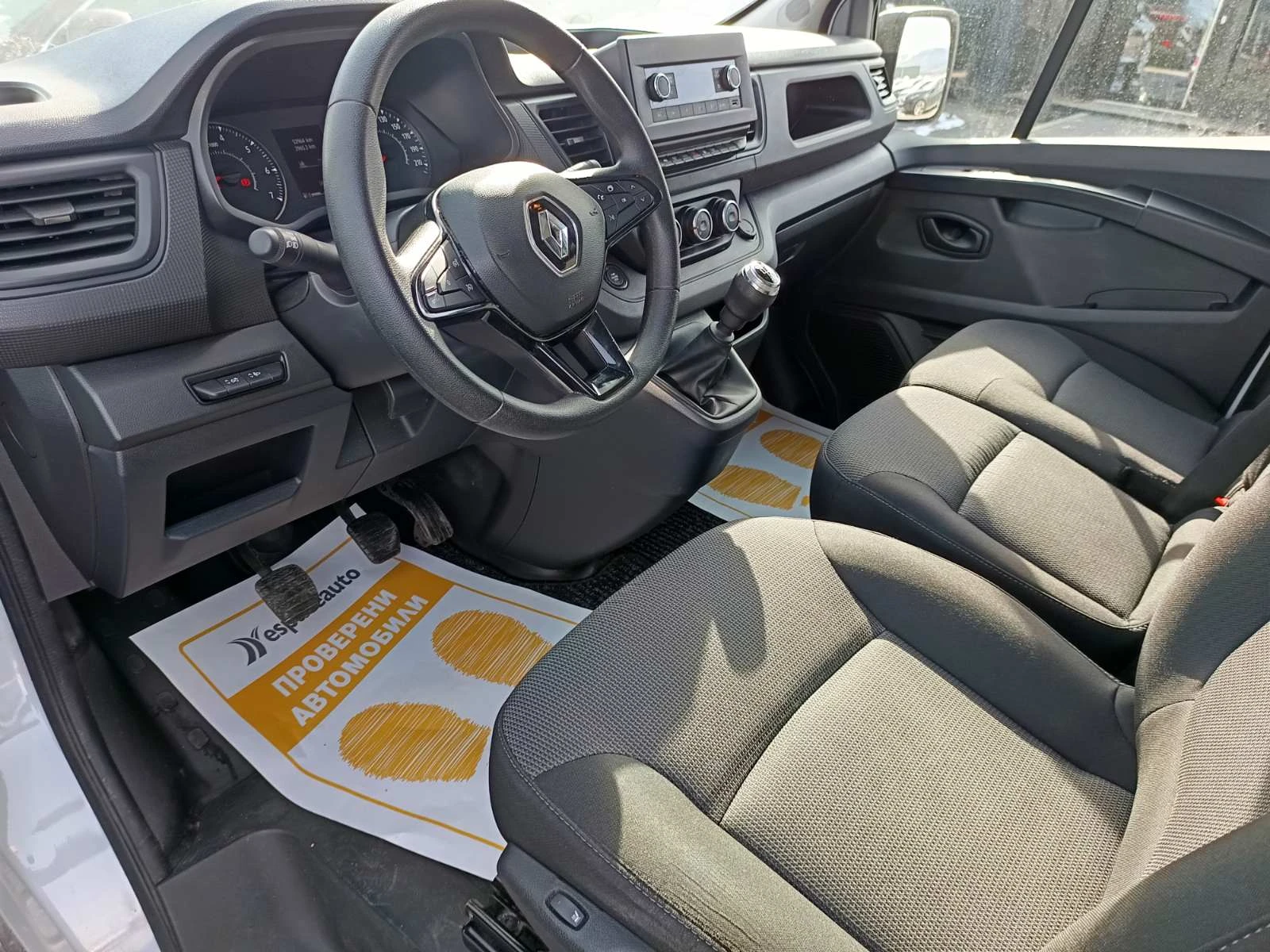 Renault Trafic 2.0dCi L2H1, снимка 12 - Бусове и автобуси - 53539248