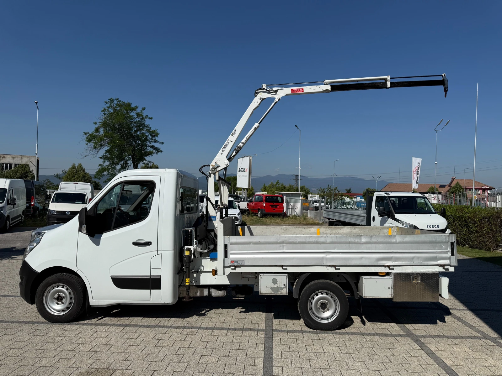 Renault Master 2.3dCI ������� + ���� �������� 3.15�. Euro 6B  | Mobile.bg � ����������� 4
