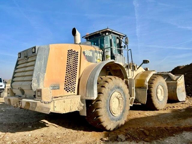 Телескопични товарачи Cat 980K - изображение 7