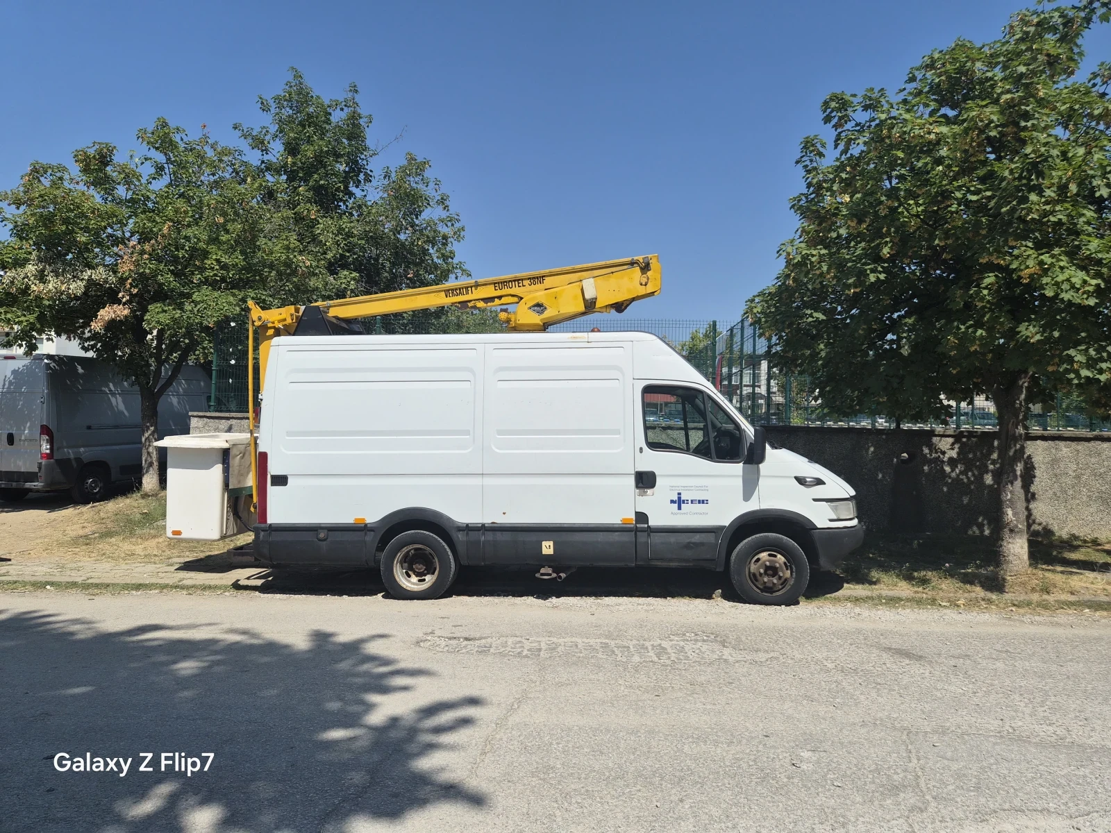 Автовишка Iveco, снимка 2 - Индустриална техника - 55583315
