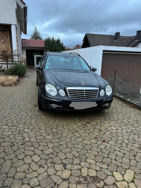 Mercedes-Benz E 220, снимка 1