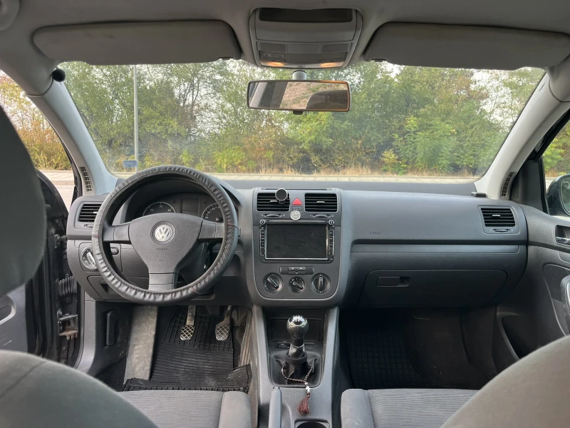 VW Golf 1.9 TDI, снимка 4 - Автомобили и джипове - 47357251