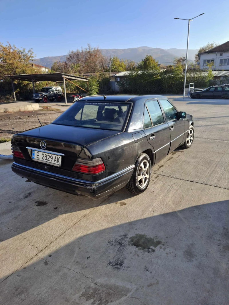 Mercedes-Benz 124, снимка 3 - Автомобили и джипове - 48009620