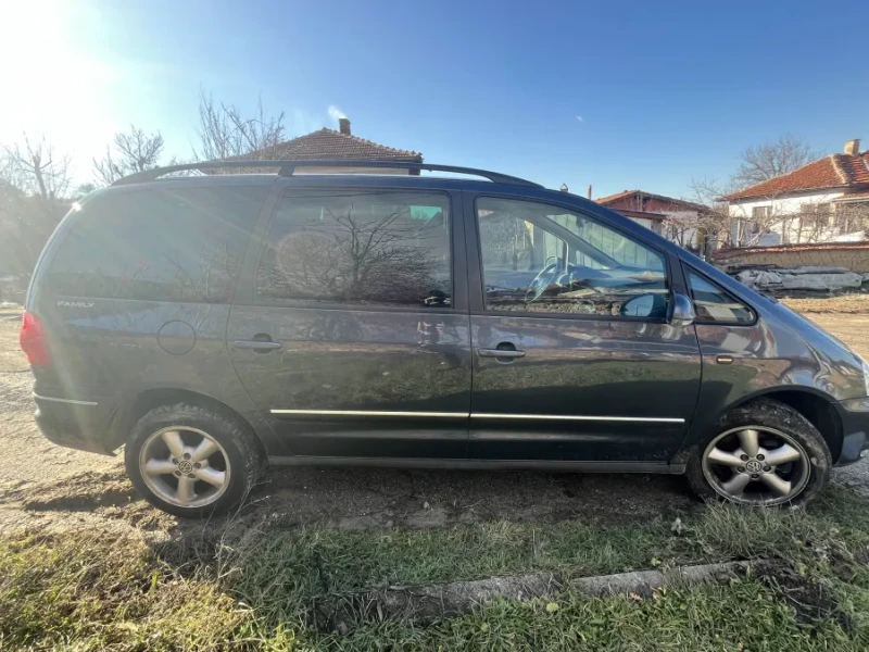 VW Sharan, снимка 4 - Автомобили и джипове - 48825111