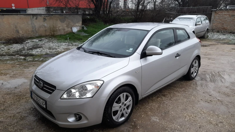 Kia Ceed, снимка 4 - Автомобили и джипове - 48966901