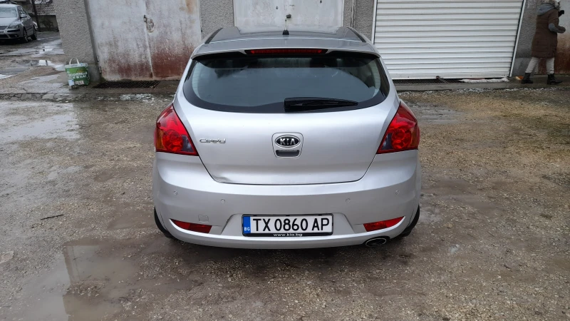 Kia Ceed, снимка 2 - Автомобили и джипове - 48966901