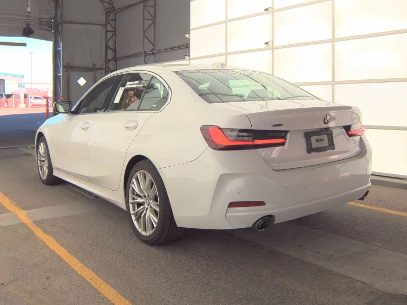 BMW 330 * Фиксирана Цена* , снимка 2 - Автомобили и джипове - 52495812