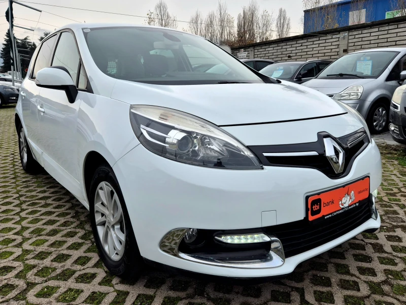 Renault Scenic 1.5 dci 110k.s., снимка 3 - Автомобили и джипове - 52645436