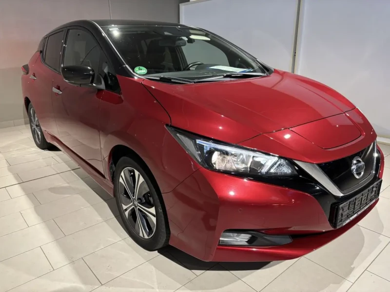 Nissan Leaf  Electric Drive 150 к.с.Най-високо ниво, снимка 3 - Автомобили и джипове - 52868282