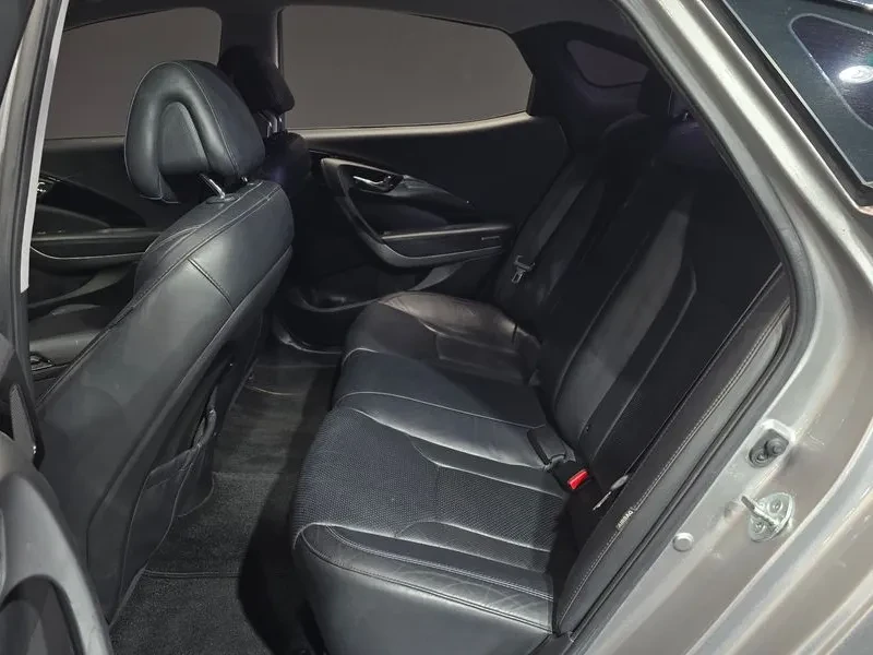 Hyundai Grandeur 2.4, снимка 12 - Автомобили и джипове - 54626077