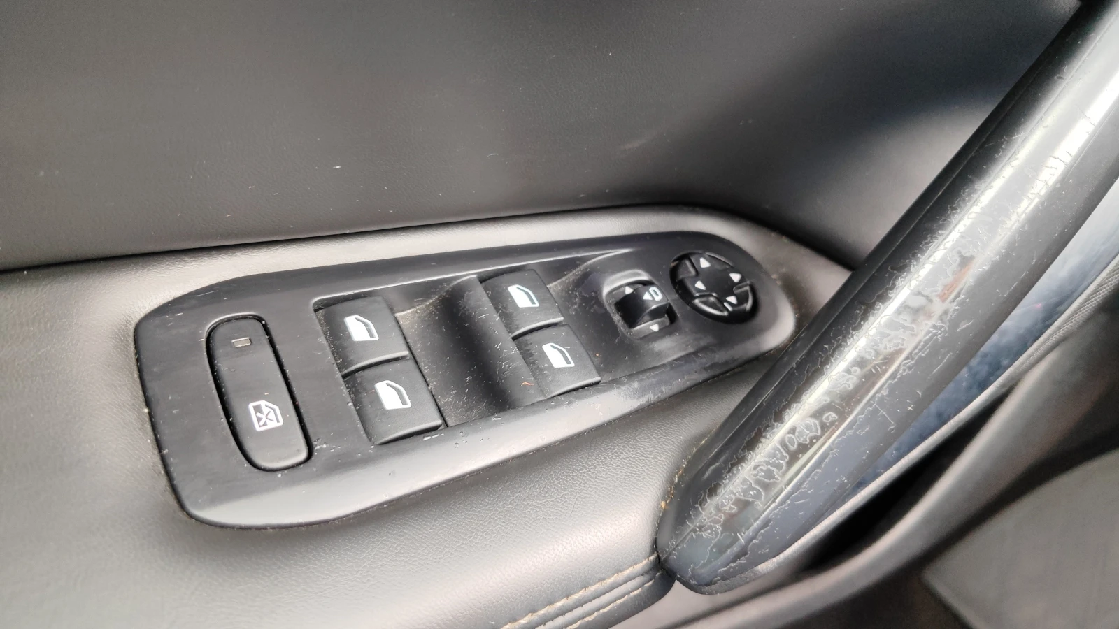 Peugeot 308 1.2i turbo Германия  | Mobile.bg — изображение 11
