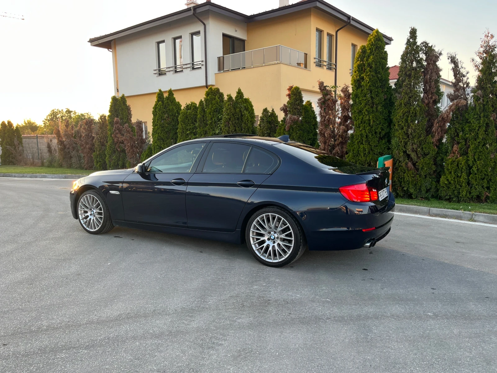 BMW 520 520d - изображение 2