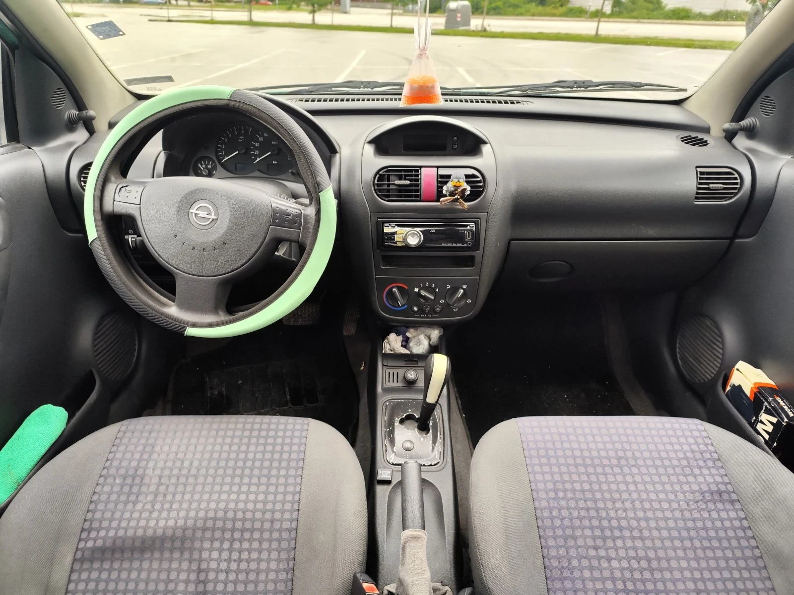 Opel Corsa 1.2 - изображение 6