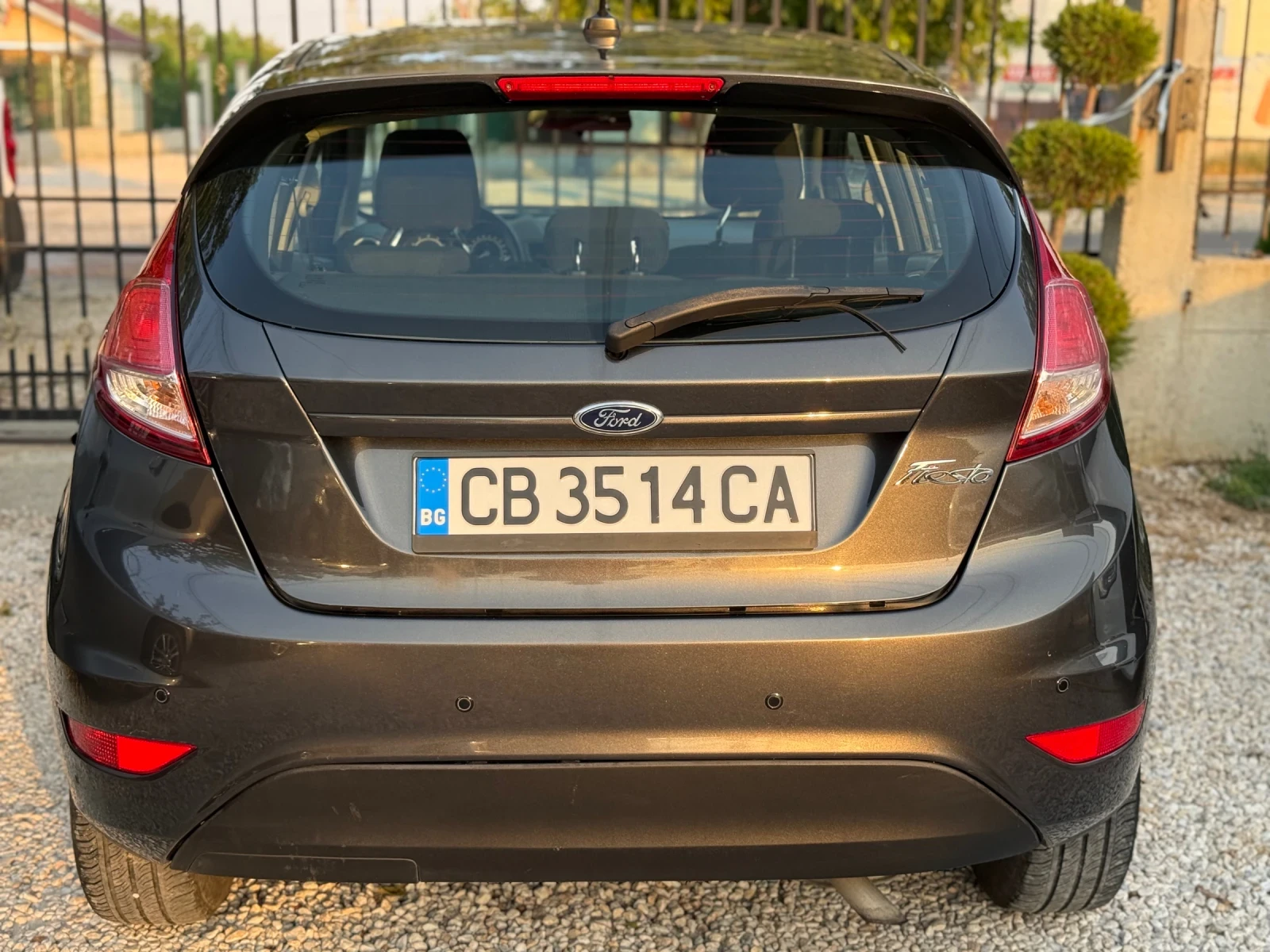 Ford Fiesta 1.6i АВТОМАТИК | Mobile.bg — изображение 13