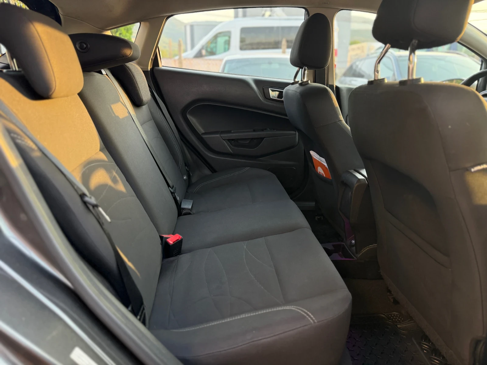 Ford Fiesta 1.6i АВТОМАТИК | Mobile.bg — изображение 11