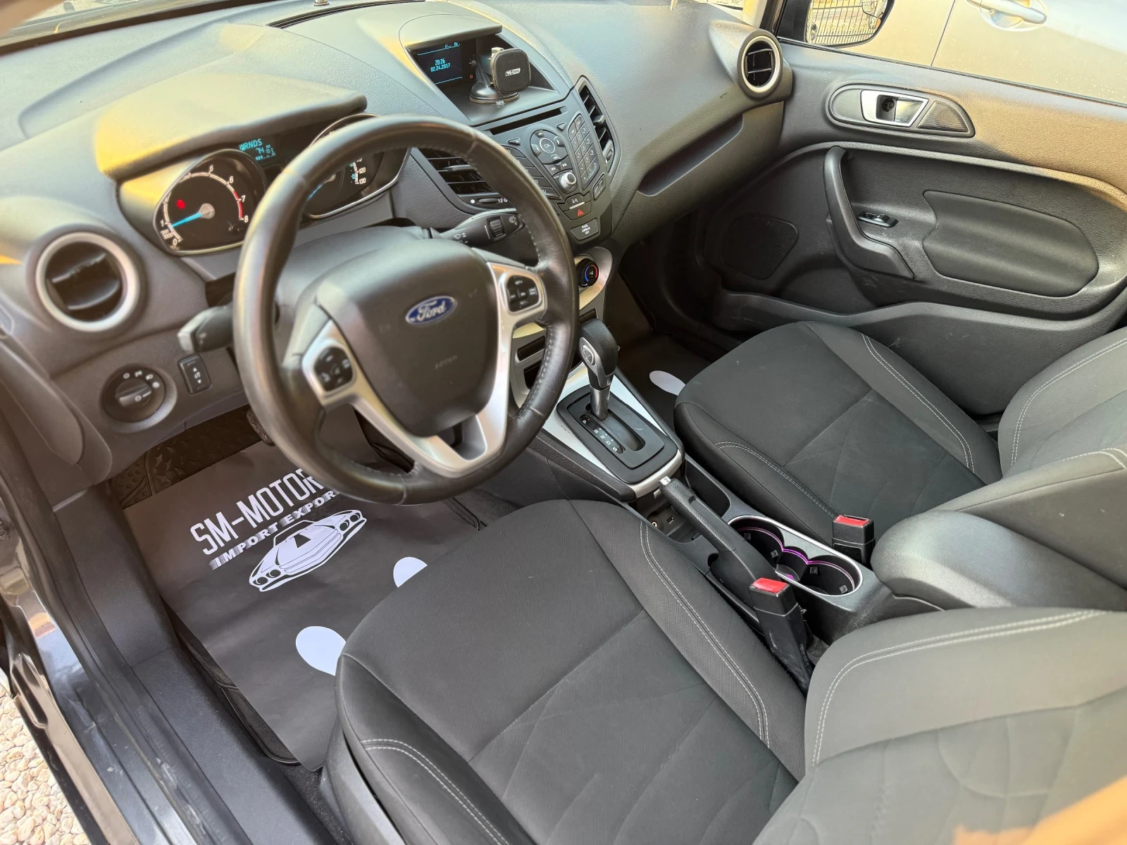 Ford Fiesta 1.6i АВТОМАТИК - изображение 6
