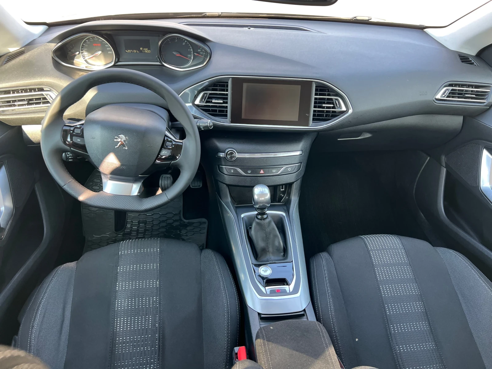 Peugeot 308 1.6HDI - изображение 10