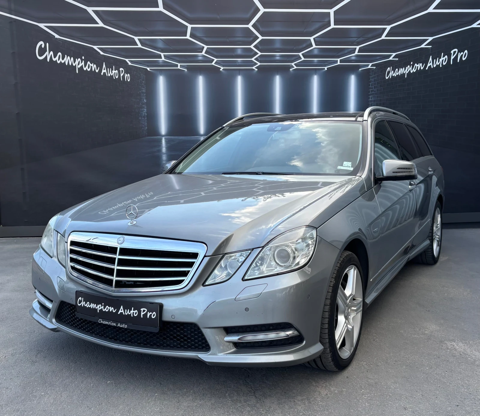 Mercedes-Benz E 500 AMG Packet  - изображение 2