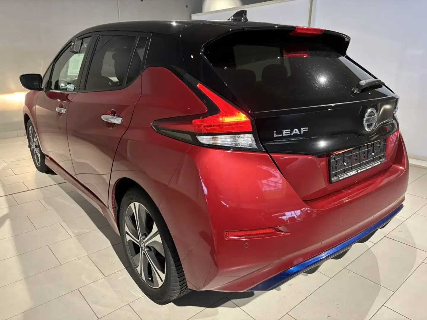 Nissan Leaf  Electric Drive 150 к.с.Най-високо ниво - изображение 6
