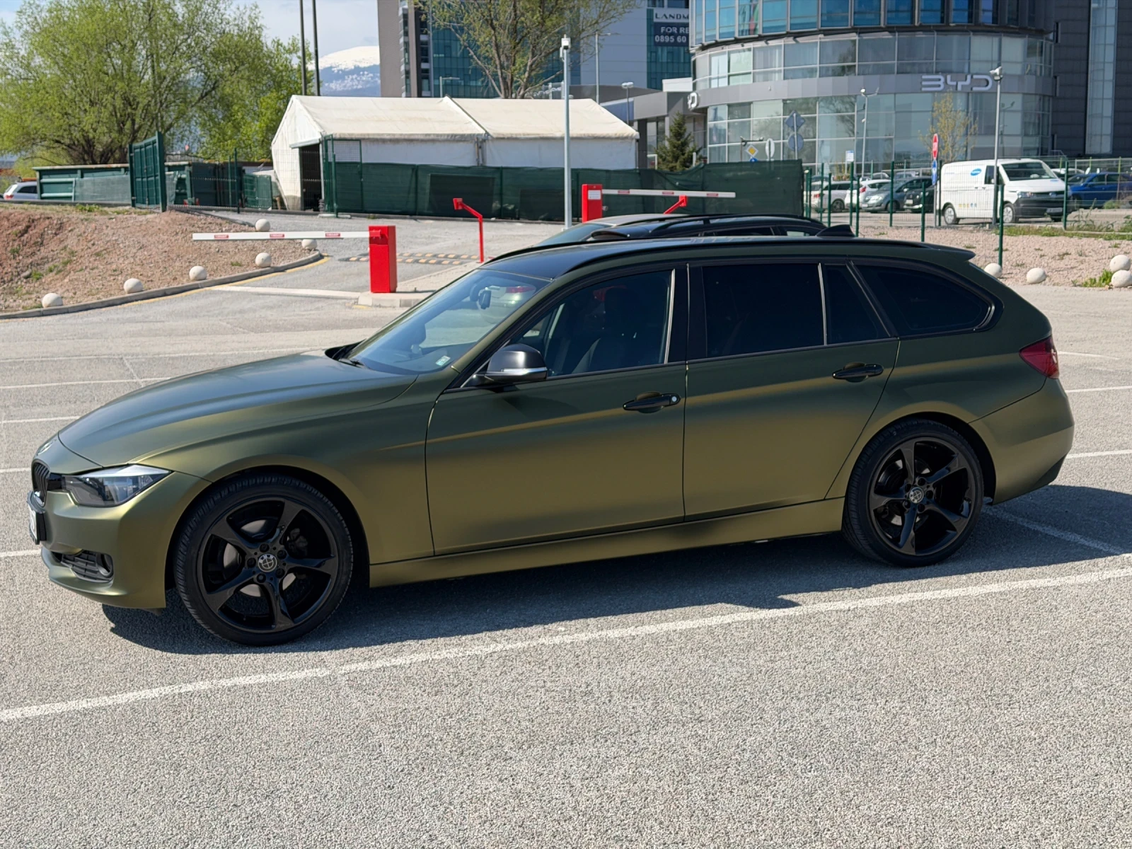 BMW 318 2.0D, снимка 3 - Автомобили и джипове - 54311666