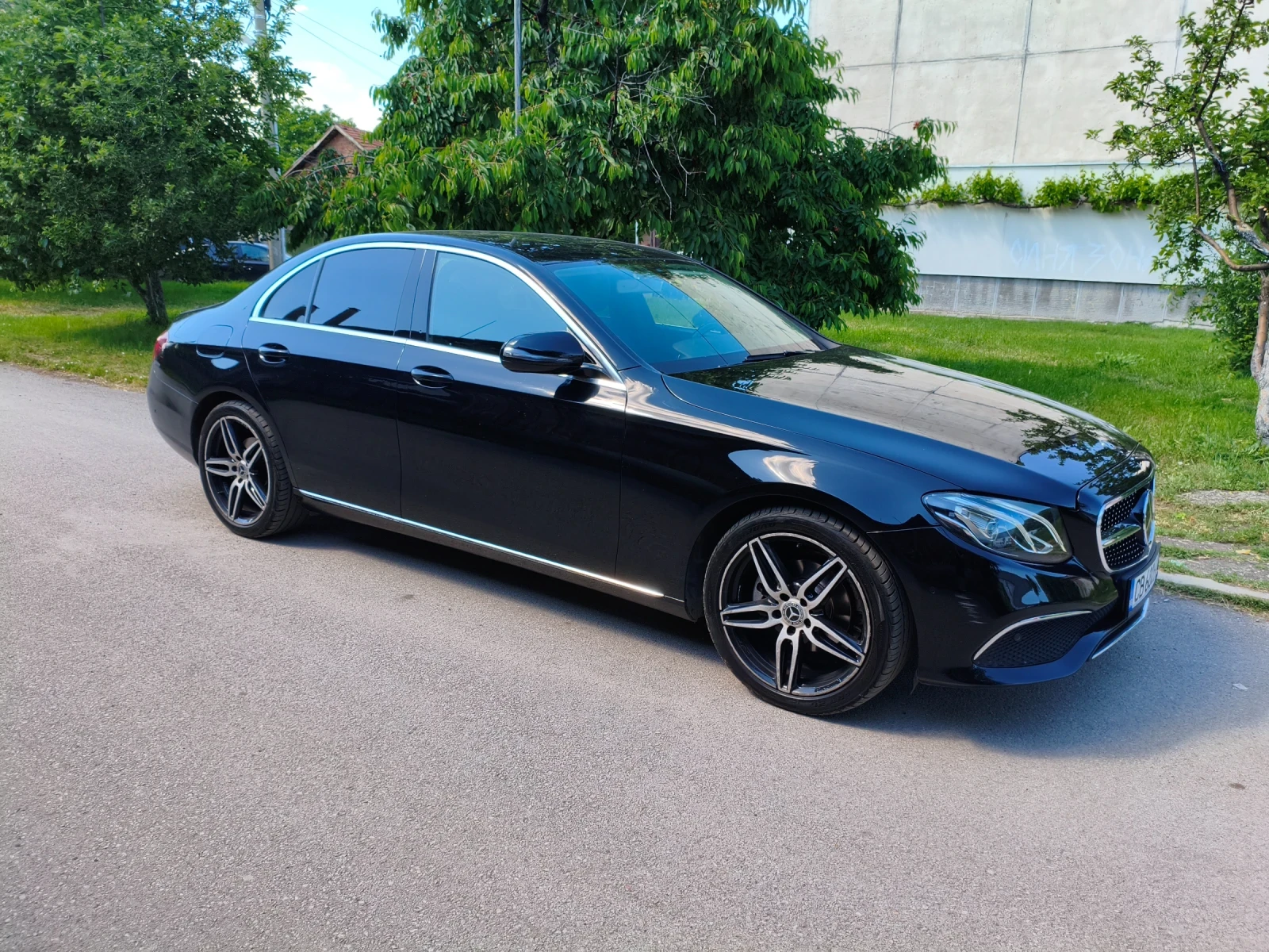 Mercedes-Benz E 220 Facelift 2.0D 9G 194k.s, снимка 6 - Автомобили и джипове - 54728612