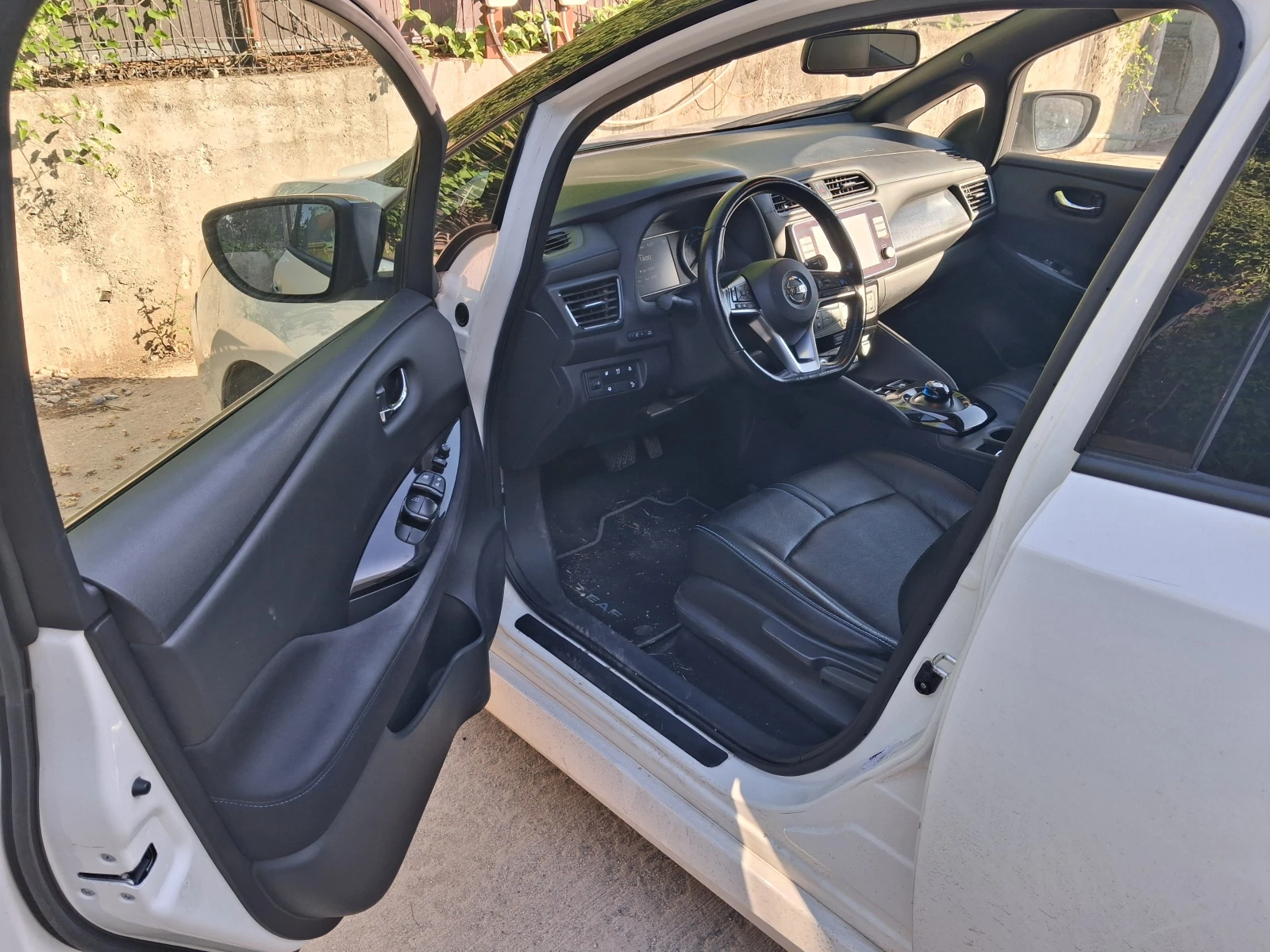 Nissan Leaf  62kW, снимка 6 - Автомобили и джипове - 54908333