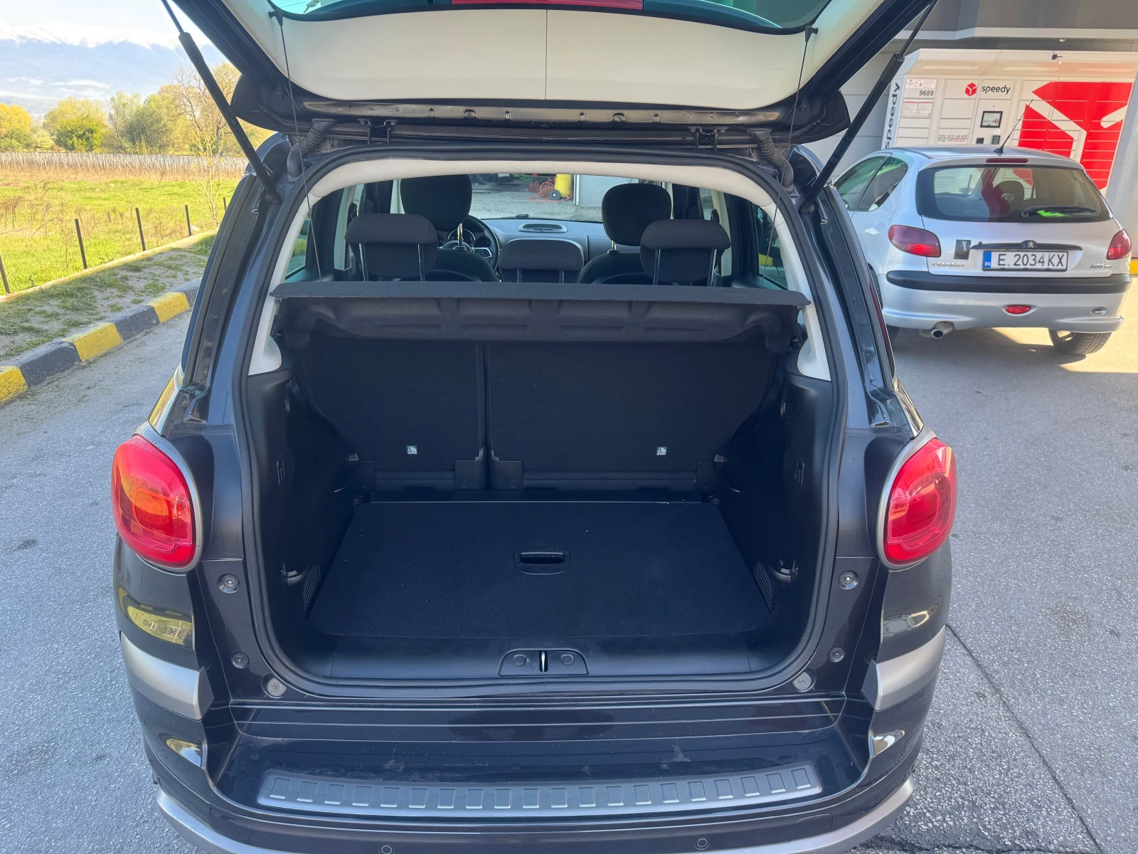 Fiat 500L, снимка 14 - Автомобили и джипове - 55246617