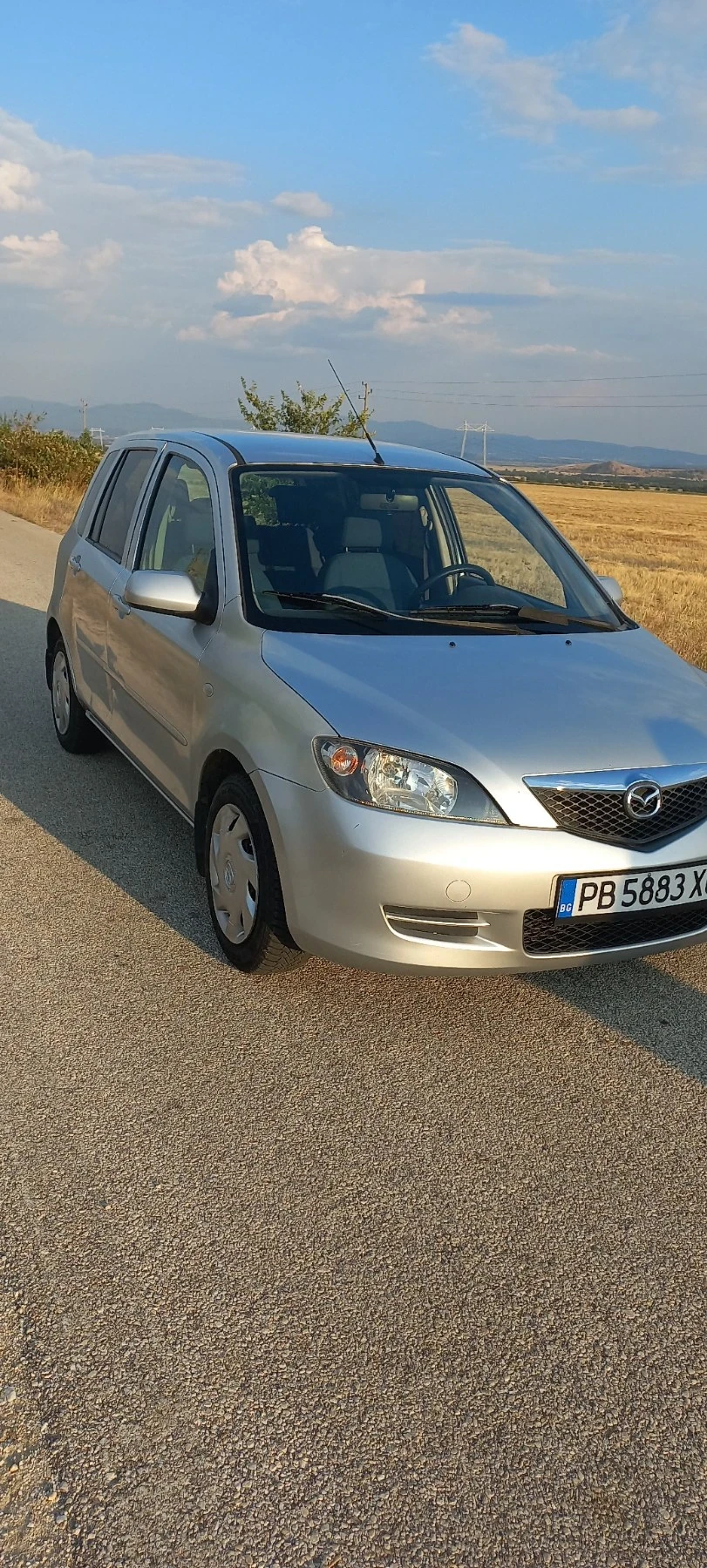 Mazda 2, снимка 2 - Автомобили и джипове - 55618588