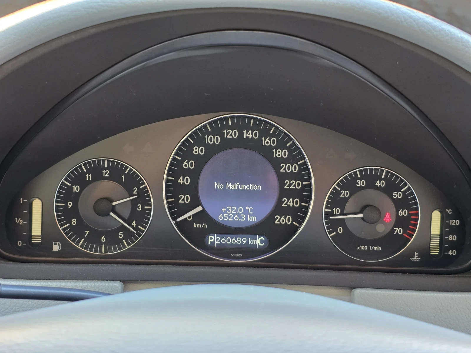 Mercedes-Benz CLK DISTRONIC, ГАЗ, Elegance, снимка 15 - Автомобили и джипове - 55834330