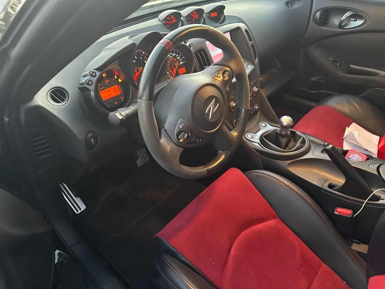 Nissan 370Z NISMO Manual  CARFAX, снимка 5 - Автомобили и джипове - 55875513