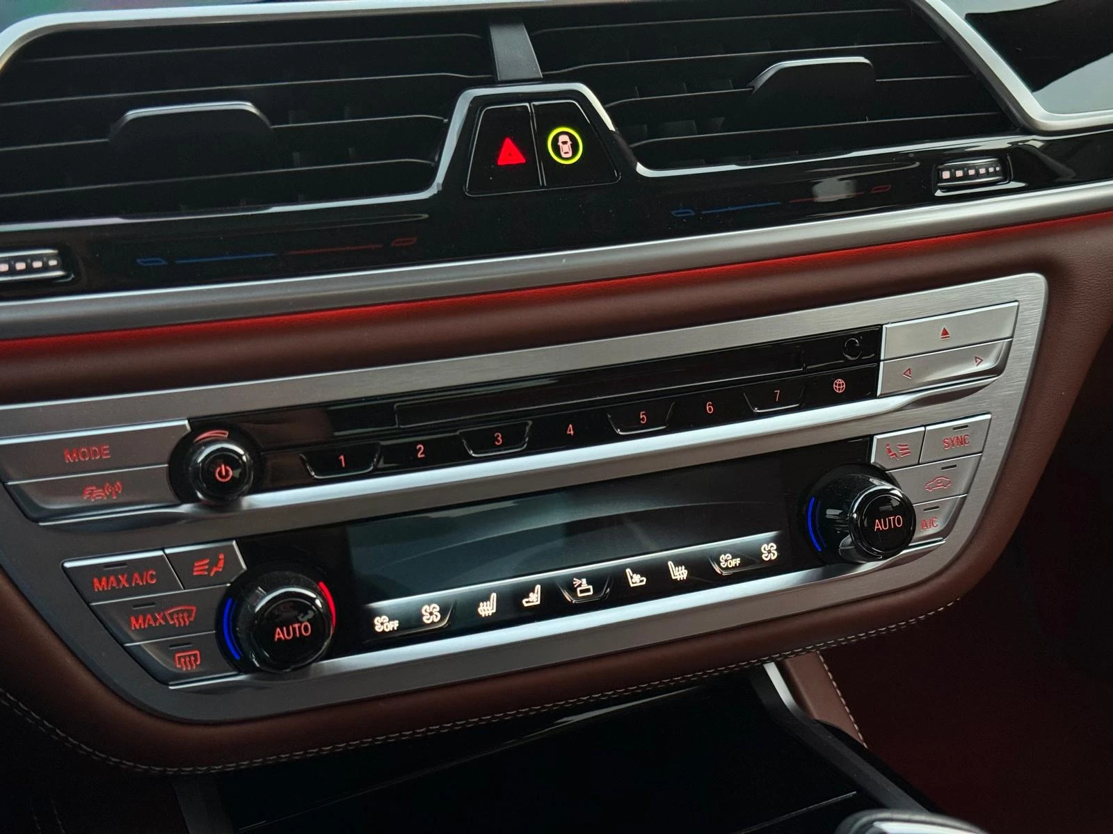BMW 740 M-PACK* Long* 87000km* B&W*  | Mobile.bg � ����������� 13