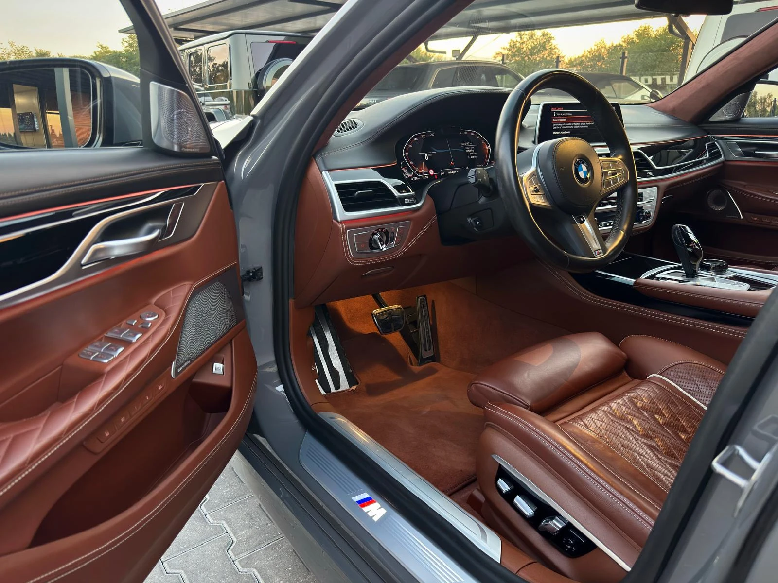 BMW 740 M-PACK* Long* 87000km* B&W*  | Mobile.bg � ����������� 11