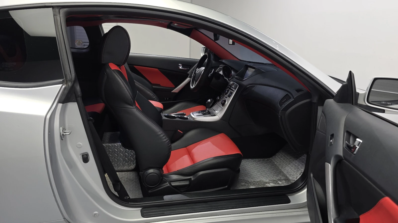 Hyundai Genesis КРАЙНА ЦЕНА* encareu.com, снимка 11 - Автомобили и джипове - 56631429