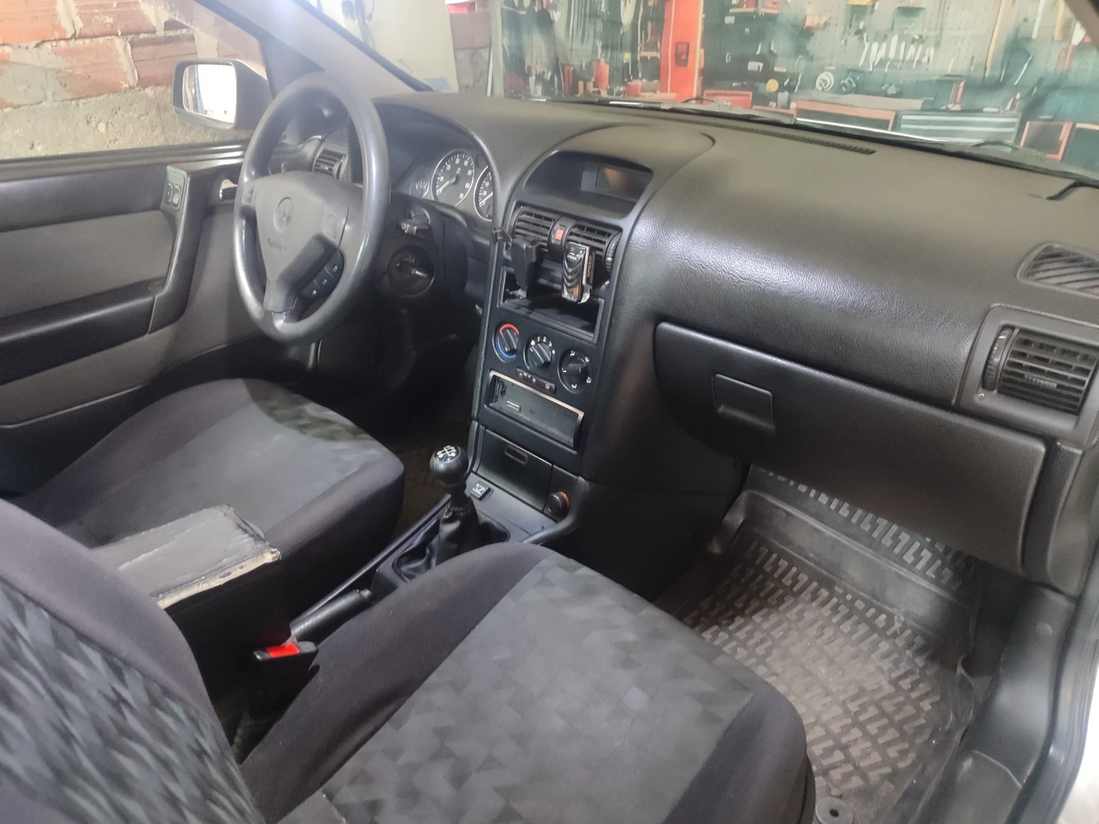 Opel Astra, снимка 8 - Автомобили и джипове - 56642522